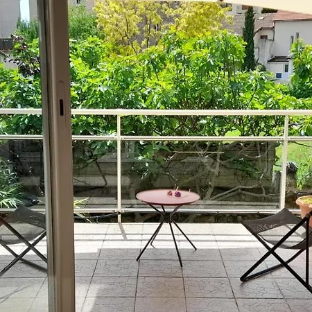 Jolie Maison Sportive Avec Exterieurs