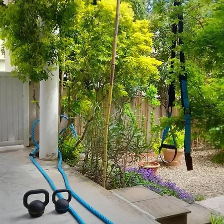 Jolie Maison Sportive Avec Exterieurs Casa vacanze Millau