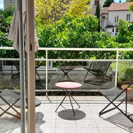 Jolie Maison Sportive Avec Exterieurs Casa vacanze Millau